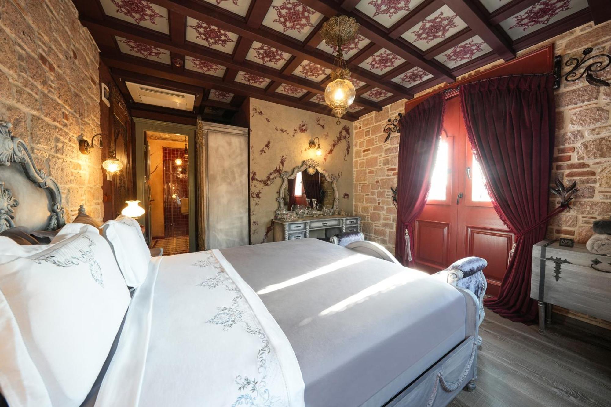 Naz Su Cunda Hotel Екстериор снимка